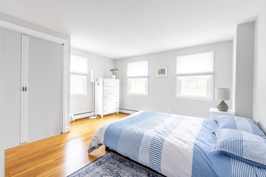 Sudbury, Massachusetts 01776, United States, 4 Bedrooms Bedrooms, ,3 BathroomsBathrooms,Residential,Active,109709