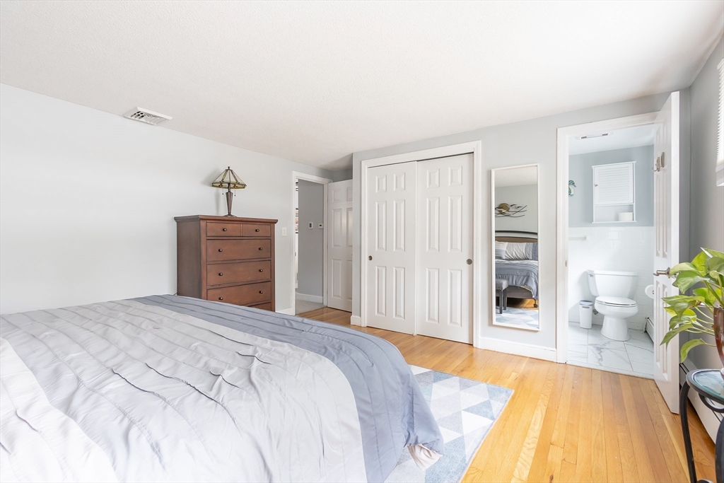 Sudbury, Massachusetts 01776, United States, 4 Bedrooms Bedrooms, ,3 BathroomsBathrooms,Residential,Active,109709