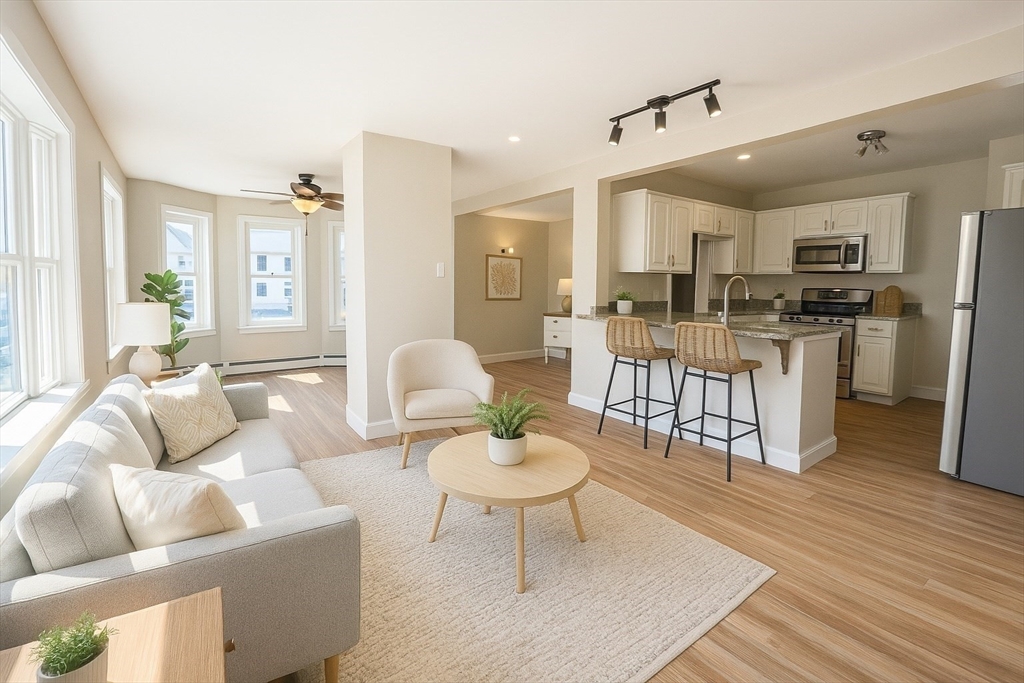 15 Bliss St