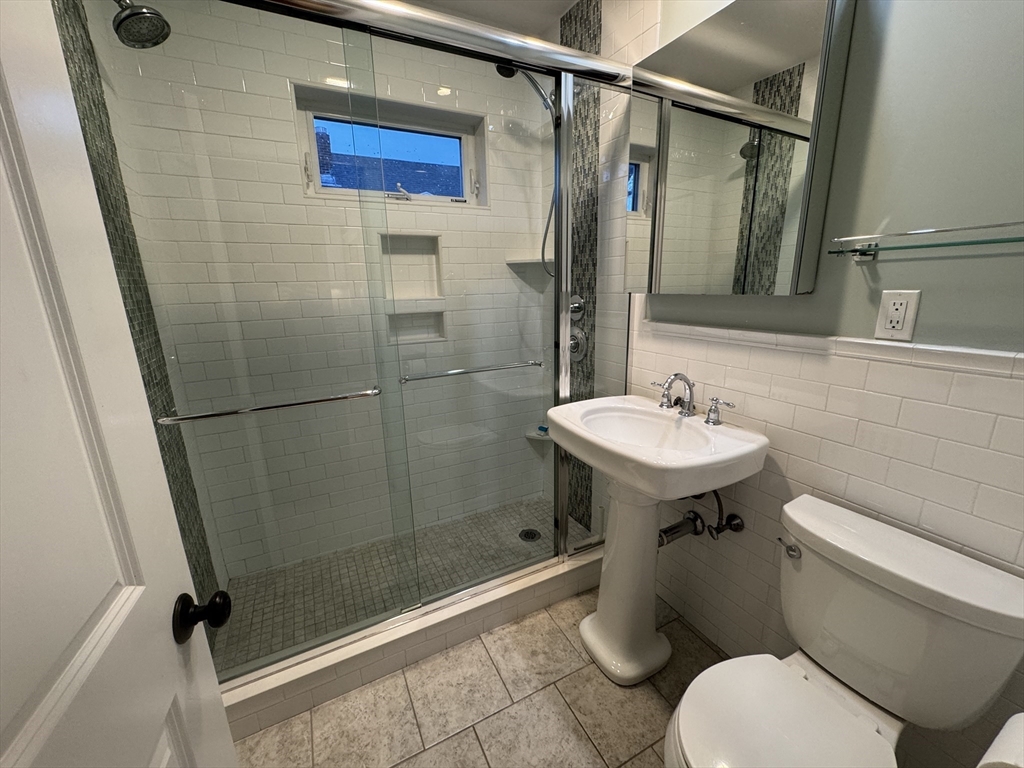 Belmont, Massachusetts 02478, United States, 2 Bedrooms Bedrooms, ,1 BathroomBathrooms,Residential,Active,257377