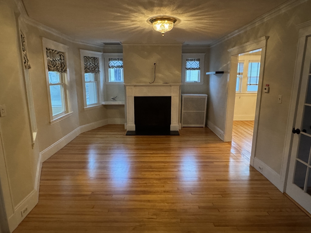 Belmont, Massachusetts 02478, United States, 2 Bedrooms Bedrooms, ,1 BathroomBathrooms,Residential,Active,257377