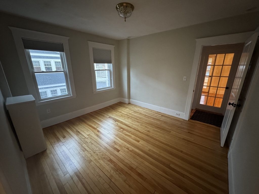 Belmont, Massachusetts 02478, United States, 2 Bedrooms Bedrooms, ,1 BathroomBathrooms,Residential,Active,257377