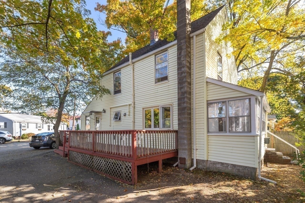 49 Oak St