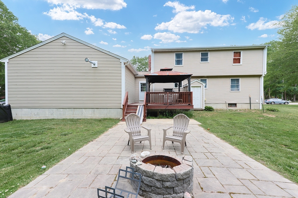 421 Gray Terrace