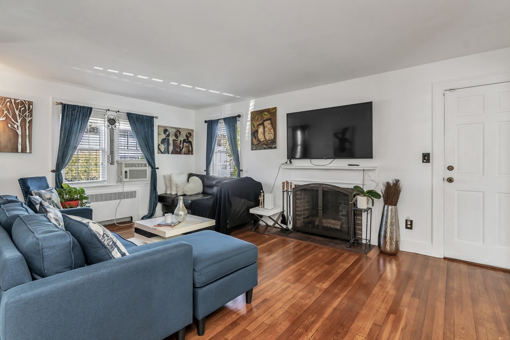 42 Durso Ave