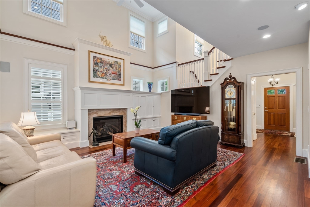10 Maple Street 10