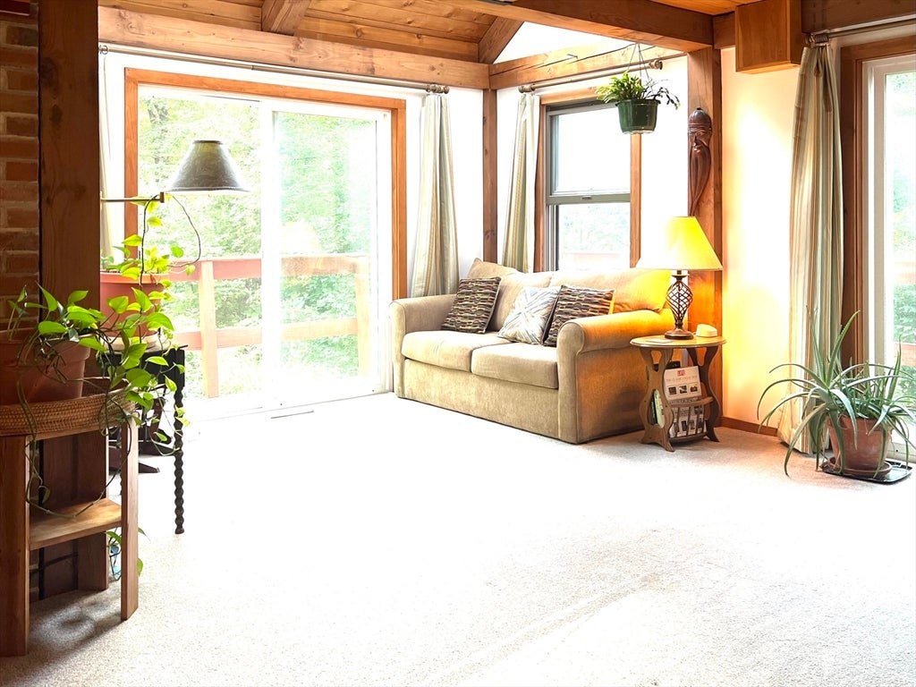 42 Captain Lathrop Drive, Deerfield, MA, 42 Captain Lathrop Drive, Deerfield, MA Photo #3