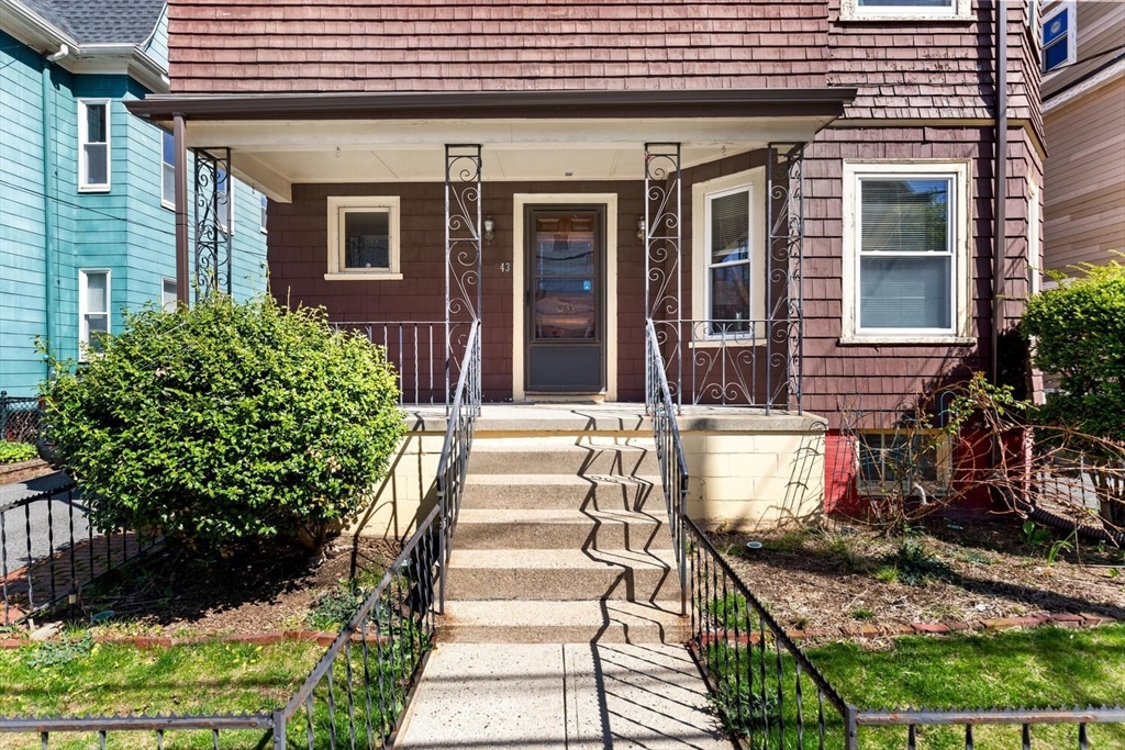 43 Rogers Ave