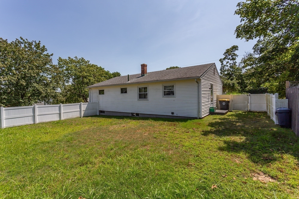 492 Eastview Ave