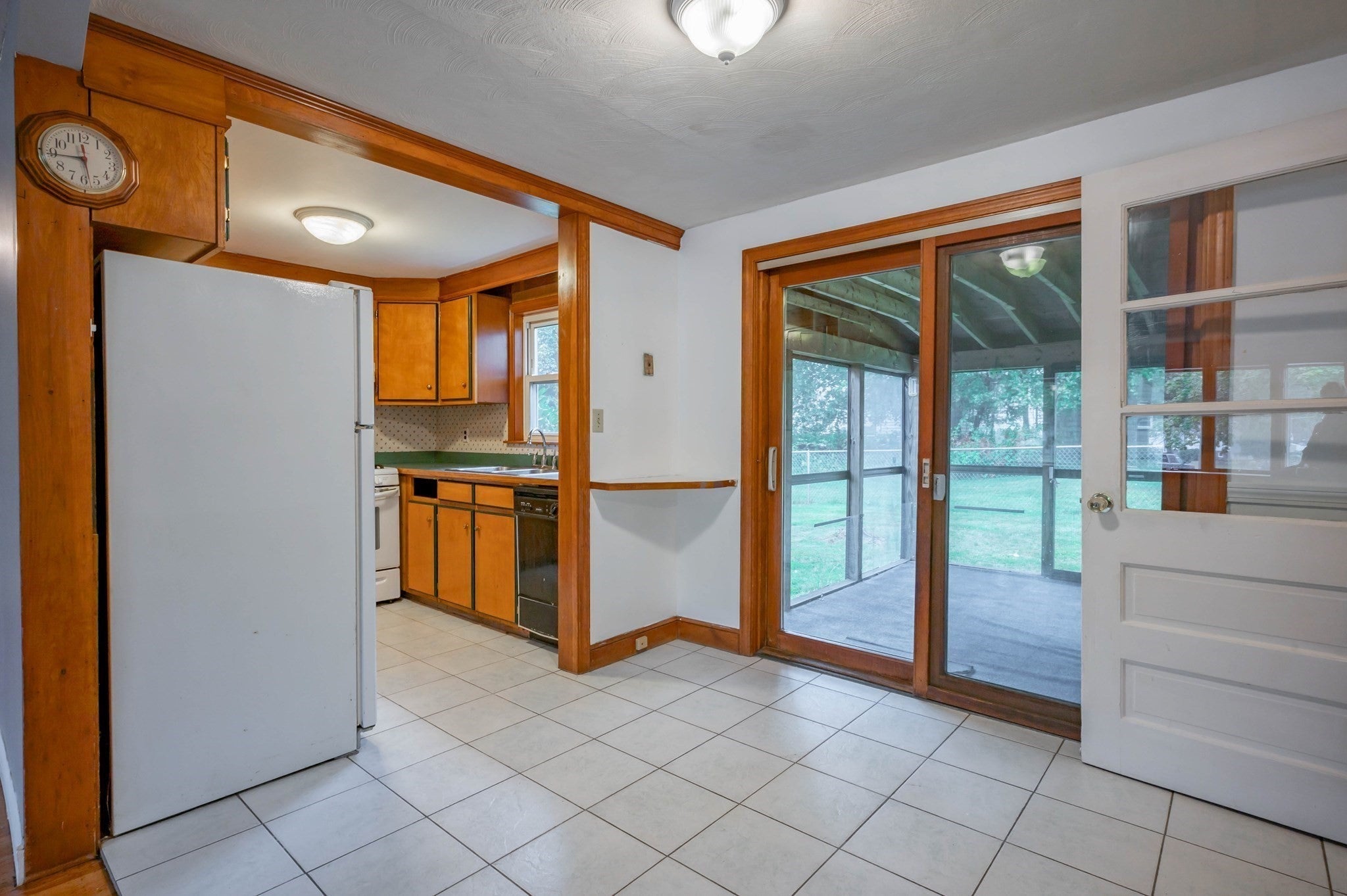 5 Martin Dr, Billerica, MA, 5 Martin Dr, Billerica, MA Photo #8