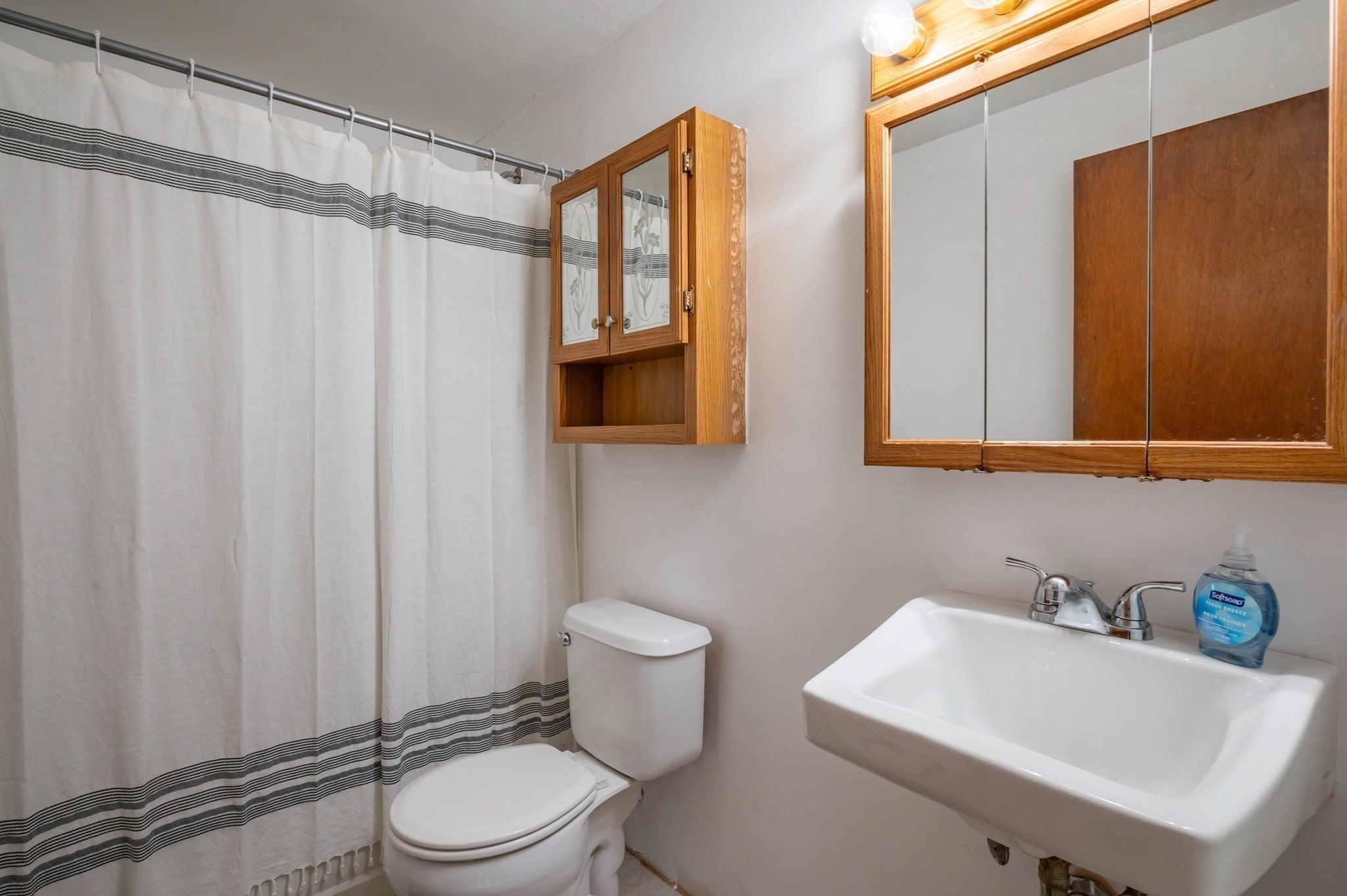 5 Martin Dr, Billerica, MA, 5 Martin Dr, Billerica, MA Photo #17