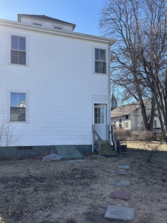 40 Saint James Ave 1