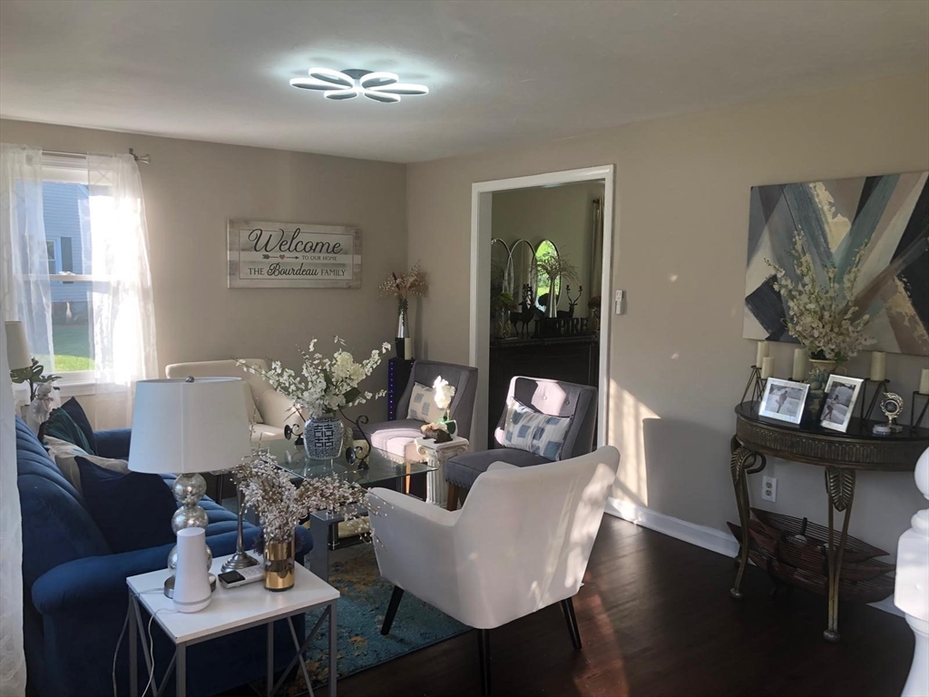 219 Fernwood Dr