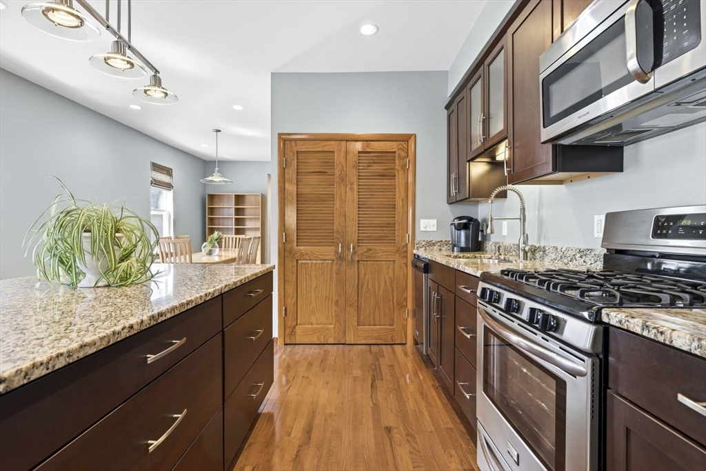 419 E 3rd St, Boston, MA Photo #20