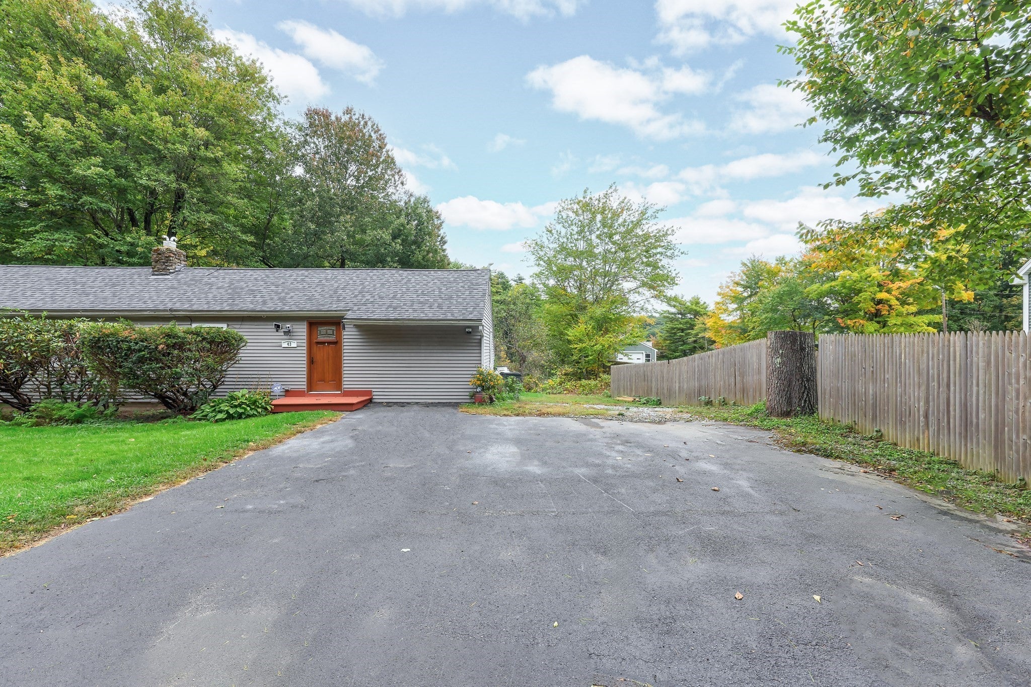 43 Mashapaug Rd, Holland, MA, 43 Mashapaug Rd, Holland, MA Photo #5
