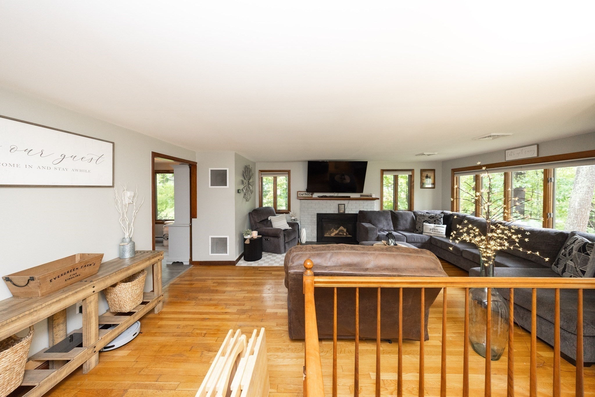 14 Old Village Rd, Sturbridge, MA Photo #17