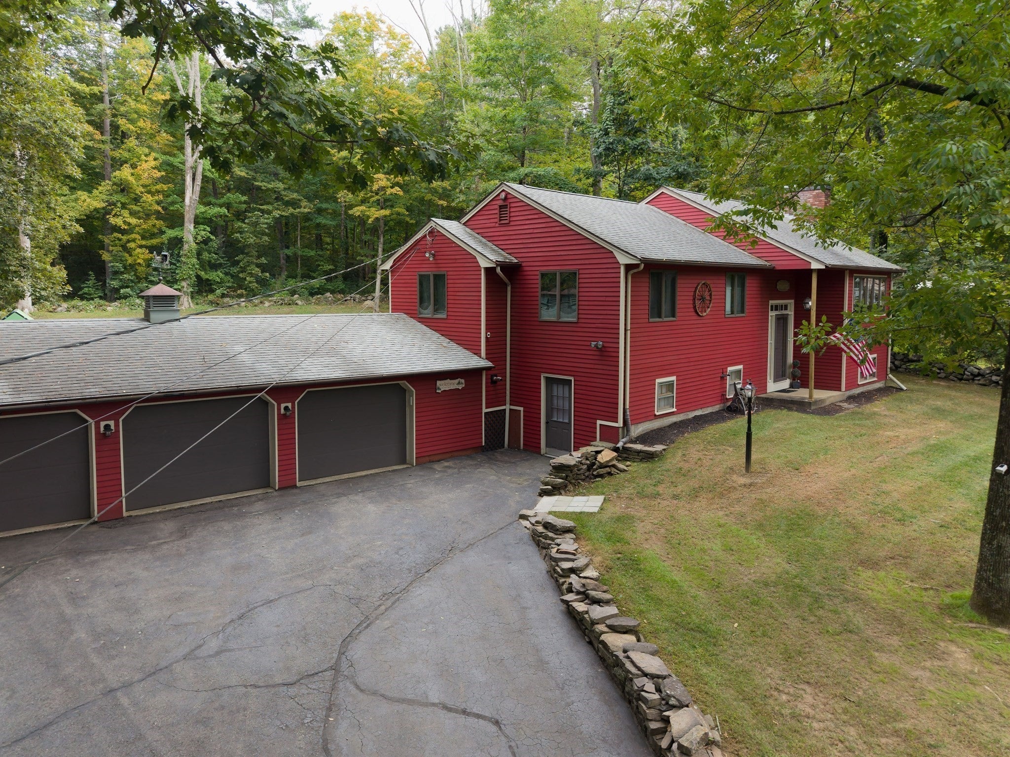14 Old Village Rd, Sturbridge, MA Photo #2