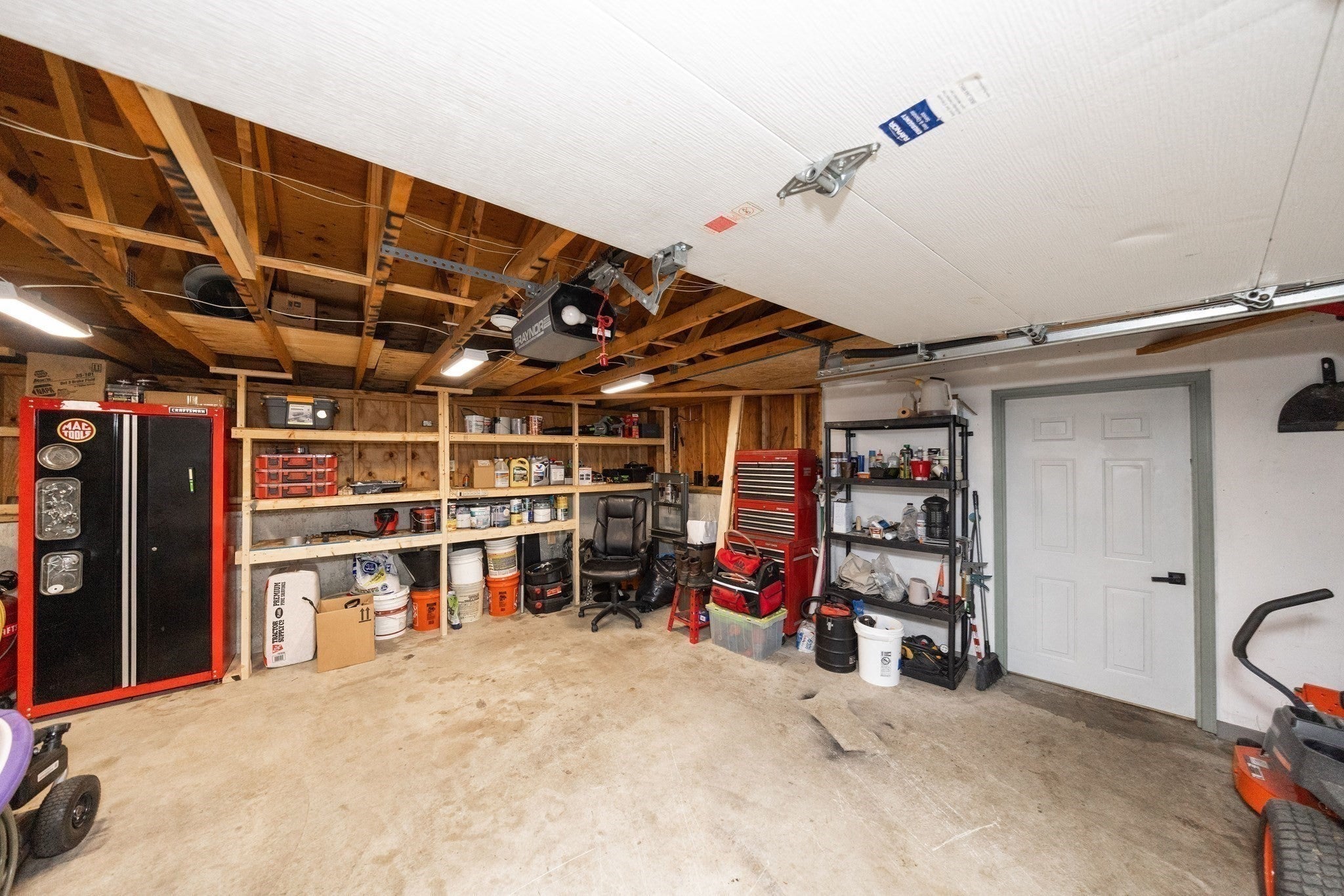 14 Old Village Rd, Sturbridge, MA Photo #37