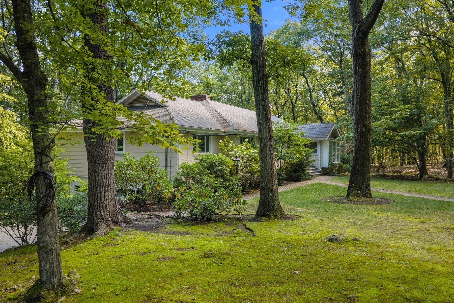 80 Doublet Hill Rd, Weston, MA, 80 Doublet Hill Rd, Weston, MA Photo #5