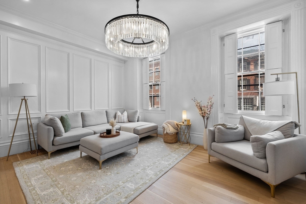 114 Main St 1