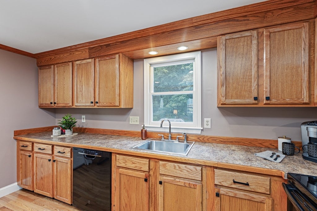 15 Amesbury St, Haverhill, MA Photo #7