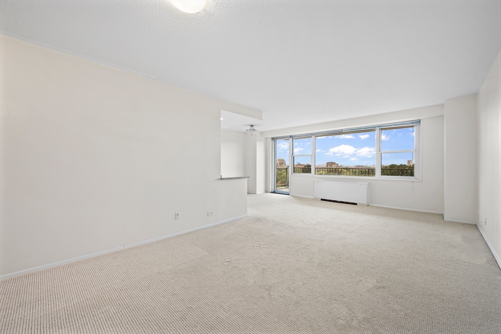 151 Tremont St 9N
