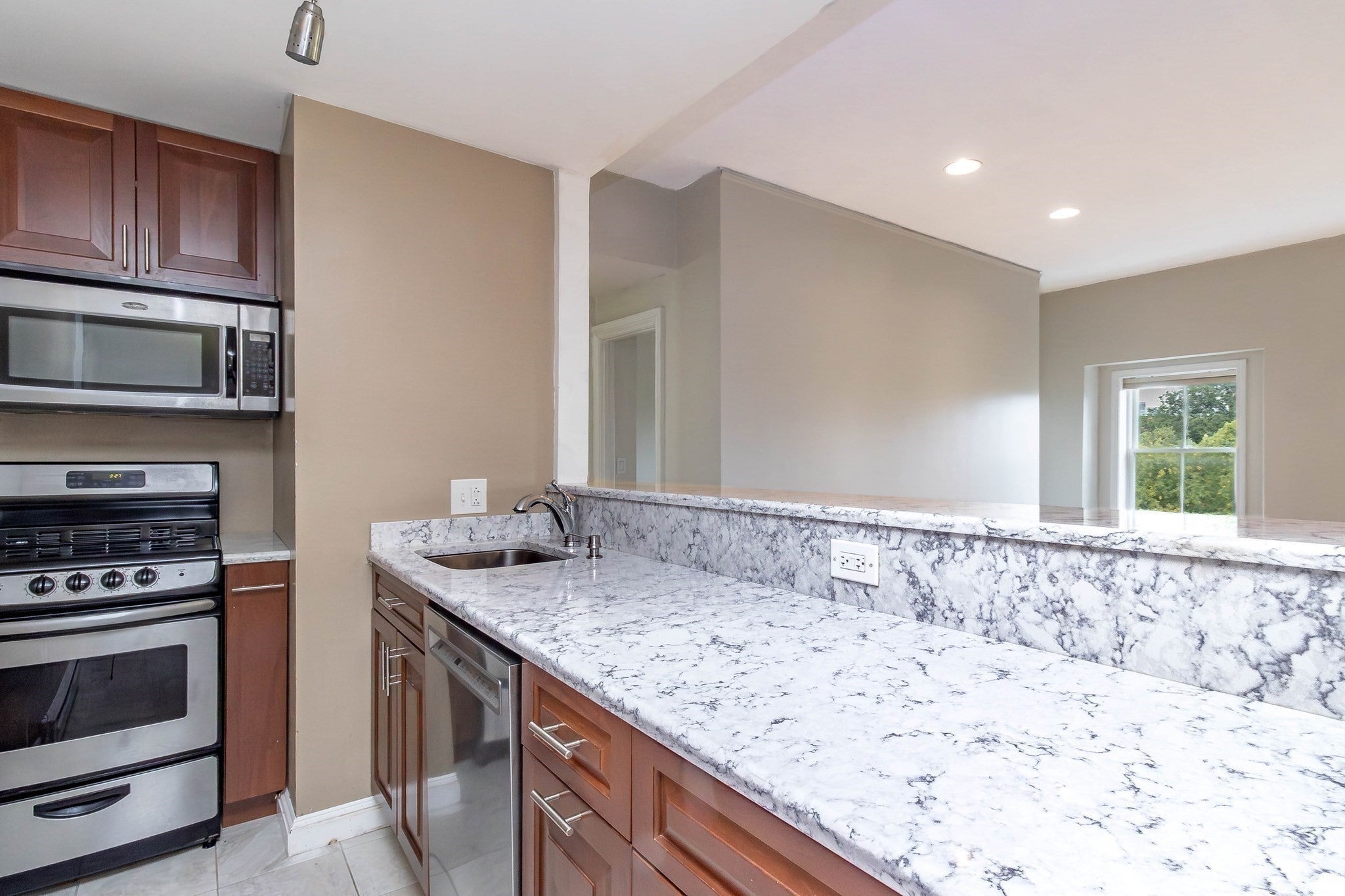 42 West Newton ST #424, Boston, MA Photo #8