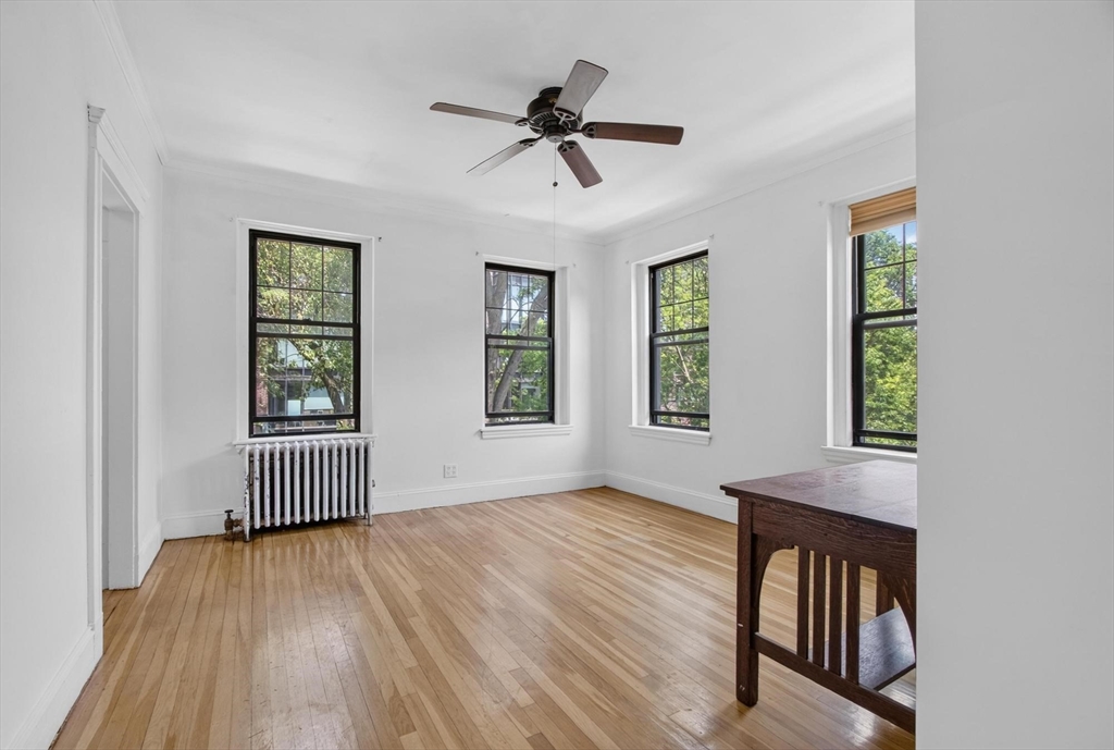 66 Queensberry Street 319