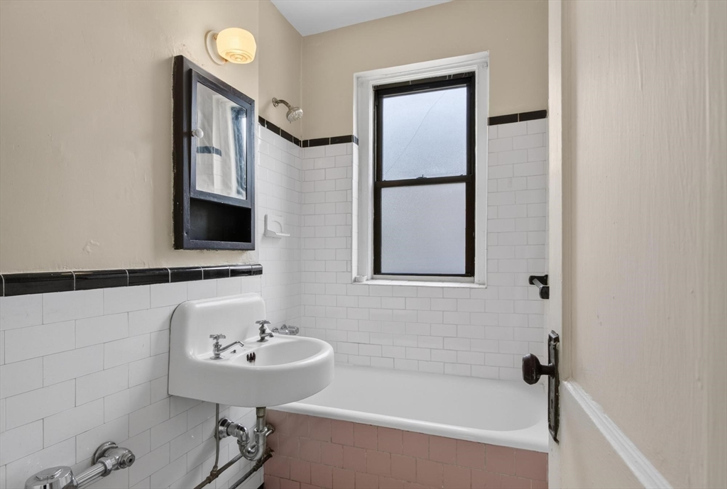 66 Queensberry Street #319, Boston, MA, 66 Queensberry Street #319, Boston, MA Photo #15