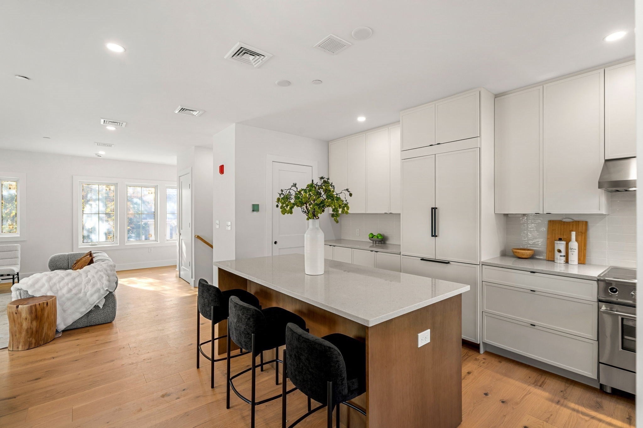 12 Elm Street #12, Newton, MA, 12 Elm Street #12, Newton, MA Photo #10