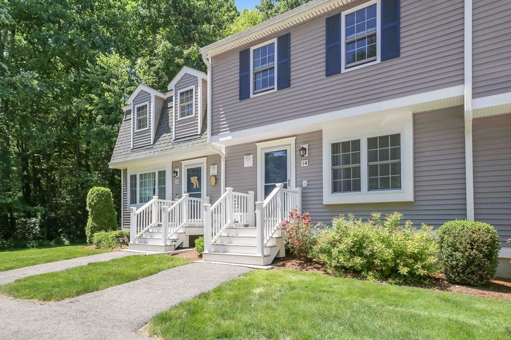 14 Benjamin's Landing Ln 14