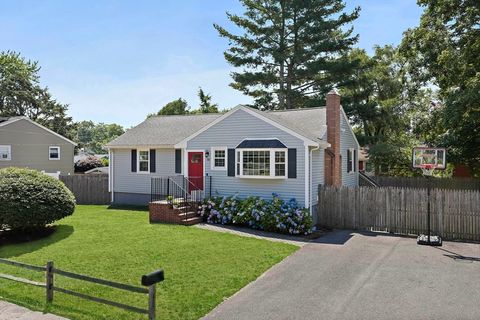 Photo of 33 Bartlett Rd, Randolph, MA 02368 (MLS # 73550390)