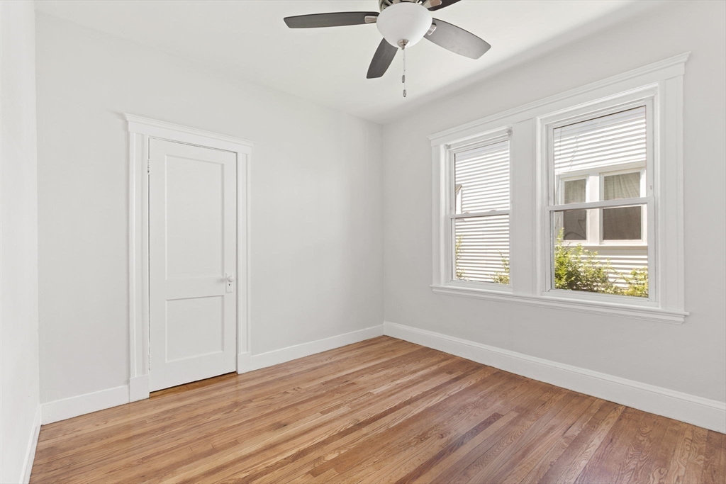 Boston, Massachusetts 02126, United States, 6 Bedrooms Bedrooms, ,2 BathroomsBathrooms,Residential,Pending,110316