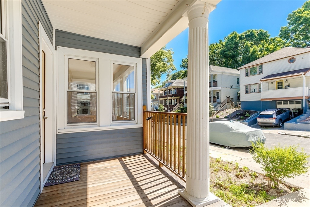 Boston, Massachusetts 02126, United States, 6 Bedrooms Bedrooms, ,2 BathroomsBathrooms,Residential,Pending,110316