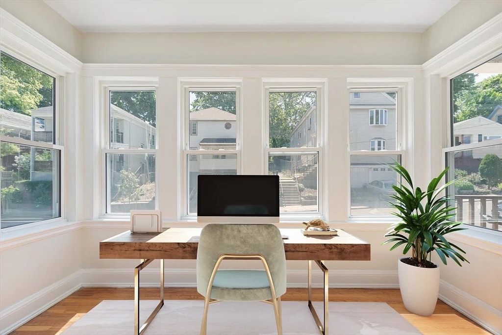 Boston, Massachusetts 02126, United States, 6 Bedrooms Bedrooms, ,2 BathroomsBathrooms,Residential,Pending,110316