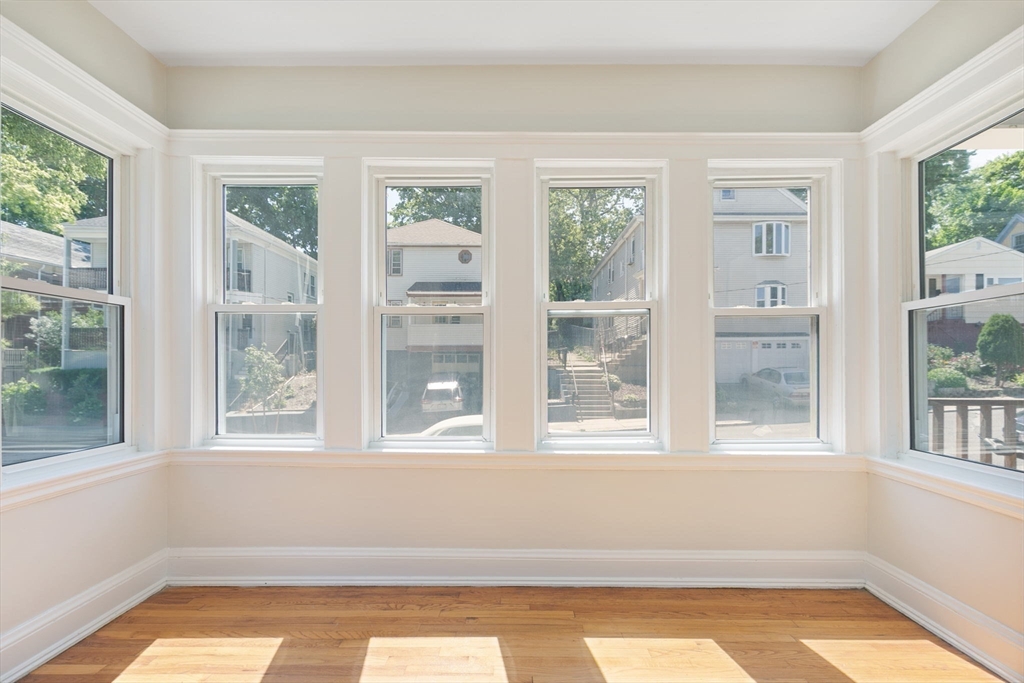 Boston, Massachusetts 02126, United States, 6 Bedrooms Bedrooms, ,2 BathroomsBathrooms,Residential,Pending,110316