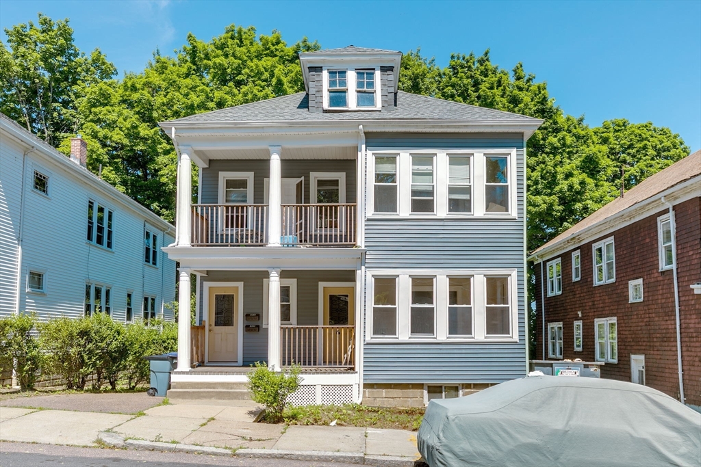 Boston, Massachusetts 02126, United States, 6 Bedrooms Bedrooms, ,2 BathroomsBathrooms,Residential,Pending,110316