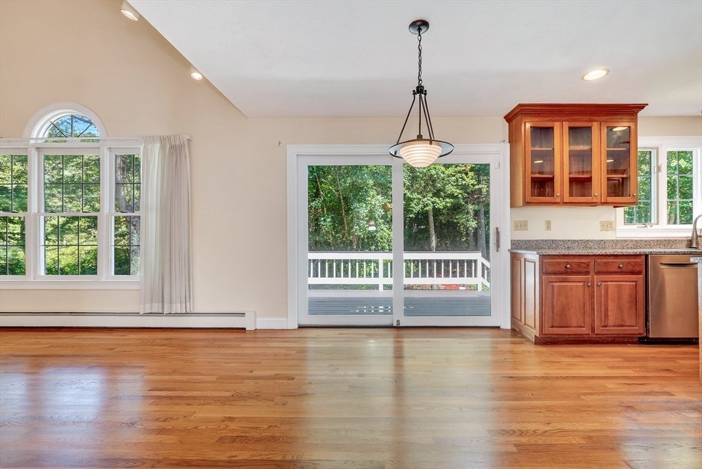 8 Saddle Way, Walpole, MA Photo #10