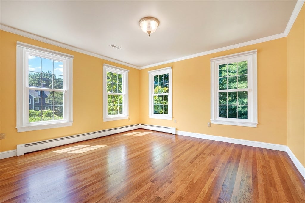 8 Saddle Way