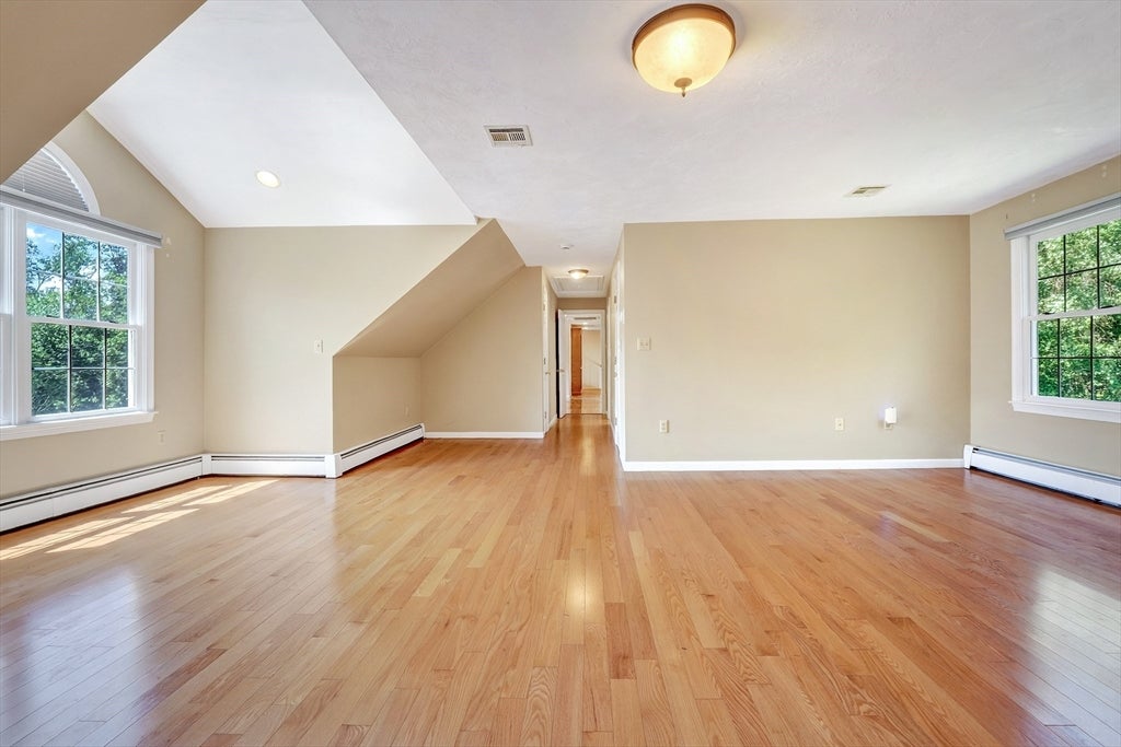 8 Saddle Way, Walpole, MA Photo #18
