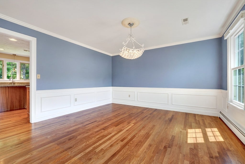 8 Saddle Way