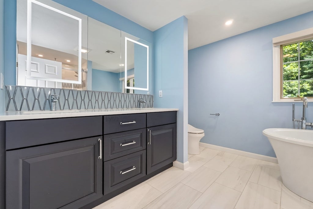 8 Saddle Way, Walpole, MA Photo #23