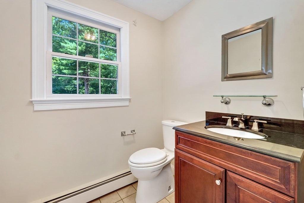 8 Saddle Way, Walpole, MA Photo #15
