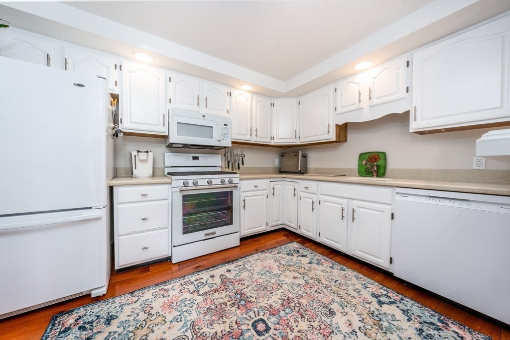 4 Center Pl #11, Orleans, MA, 4 Center Pl #11, Orleans, MA Photo #7