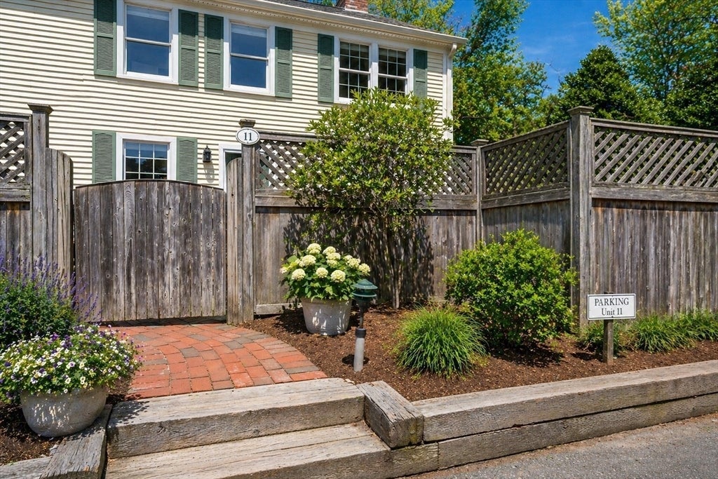4 Center Pl #11, Orleans, MA, 4 Center Pl #11, Orleans, MA Photo #4