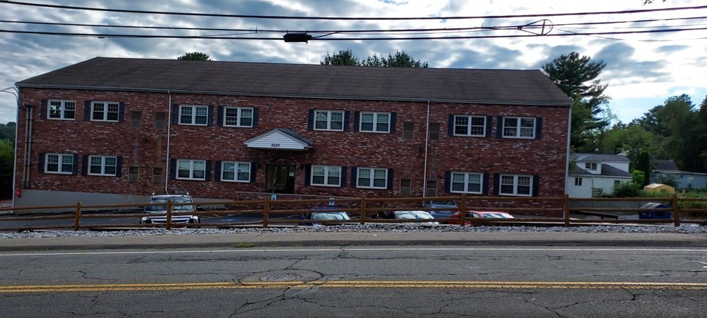 505 Middlesex Turnpike 11 & 12