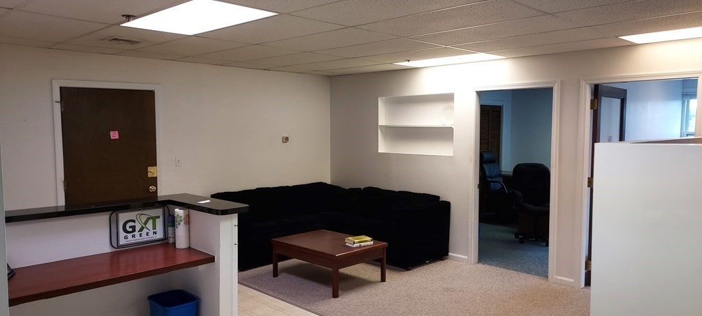 505 Middlesex Turnpike 11 & 12