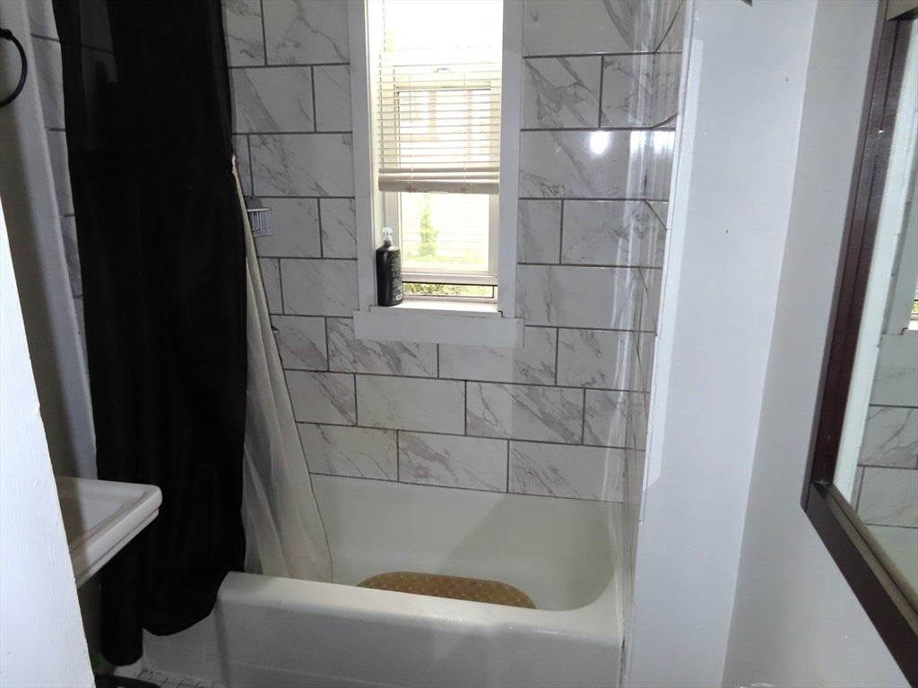 7 Fottler RD, Boston, MA, 7 Fottler RD, Boston, MA Photo #17
