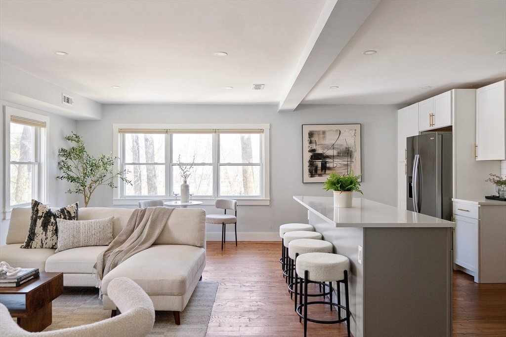 31 Harrison St B