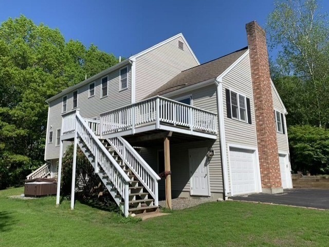 54 Kettle Hole Rd